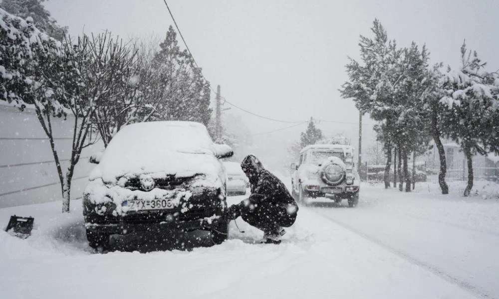 Επιδείνωση καιρού στη Δυτική Μακεδονία: Χιόνια στο Νευροκόπι και στο Σέλι - Κλειστοί δρόμοι και υποχρεωτικές αλυσίδες